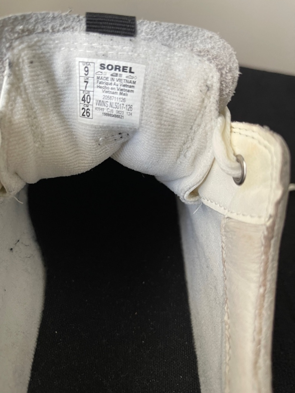Sorel White Platform Lace-Up Women's Shoe - Picture 8 of 8